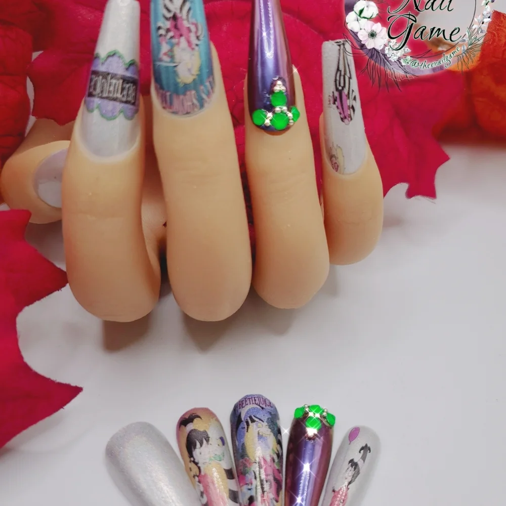 Press On Nails - Picture 11 of 13